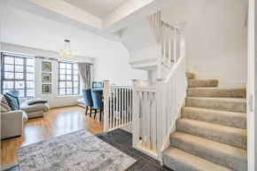Modern 3 bedroom, 3 bathroom, Parking, River view